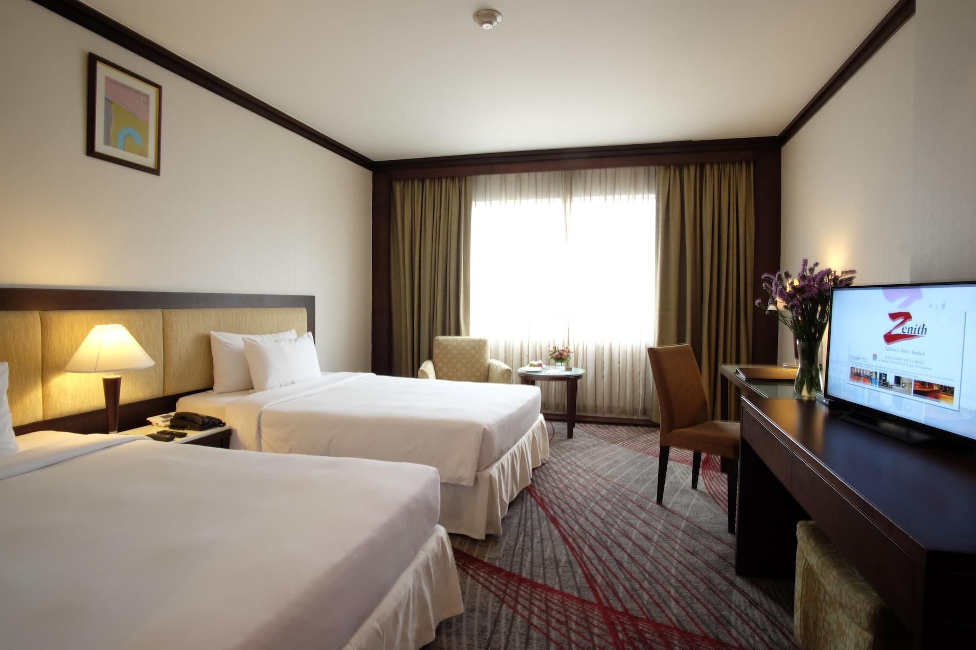 Zenith Sukhumvit Hotel Банкок Екстериор снимка
